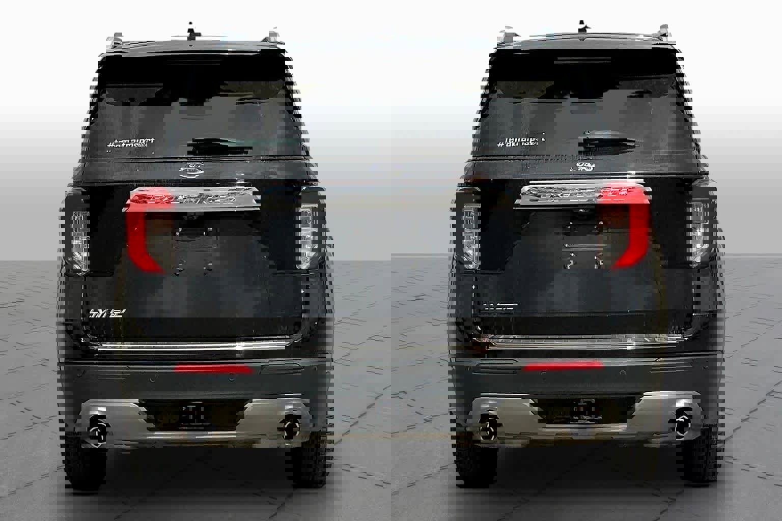 Certified 2022 Ford Explorer Limited w/ Equipment Group 301A image 5