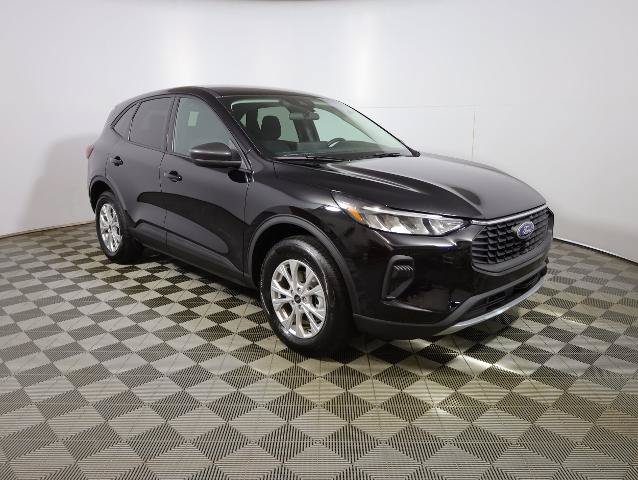 Certified 2025 Ford Escape Active w/ Tech Pack #1 AWD/4WD image 4