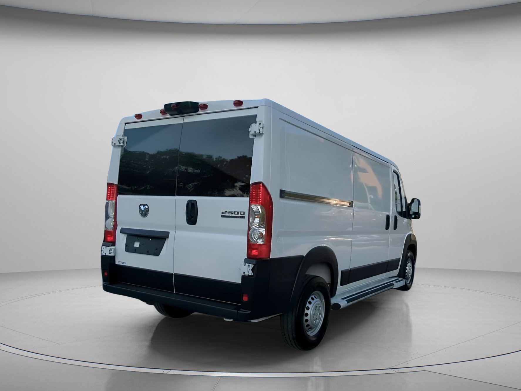 Used 2025 RAM ProMaster 2500 w/ U-Haul Equipment Group FWD image 27
