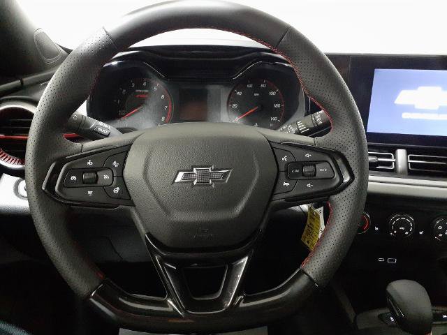 Used 2024 Chevrolet Trax RS FWD image 3