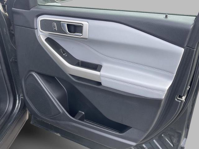 Certified 2022 Ford Explorer XLT w/ Equipment Group 202A image 14