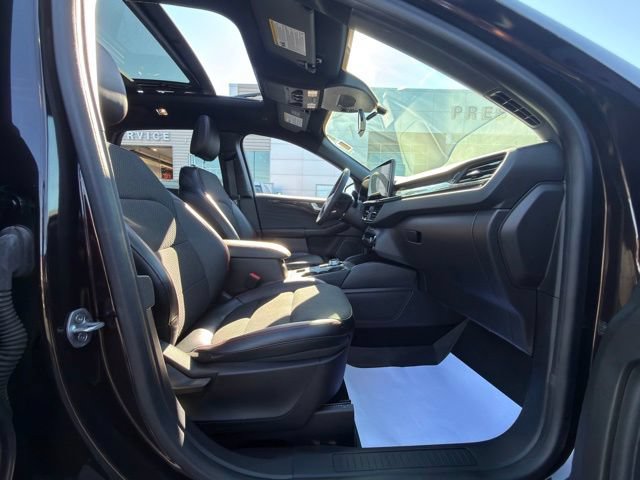 Certified 2023 Ford Escape ST-Line w/ Tech Pack #1 AWD/4WD image 34