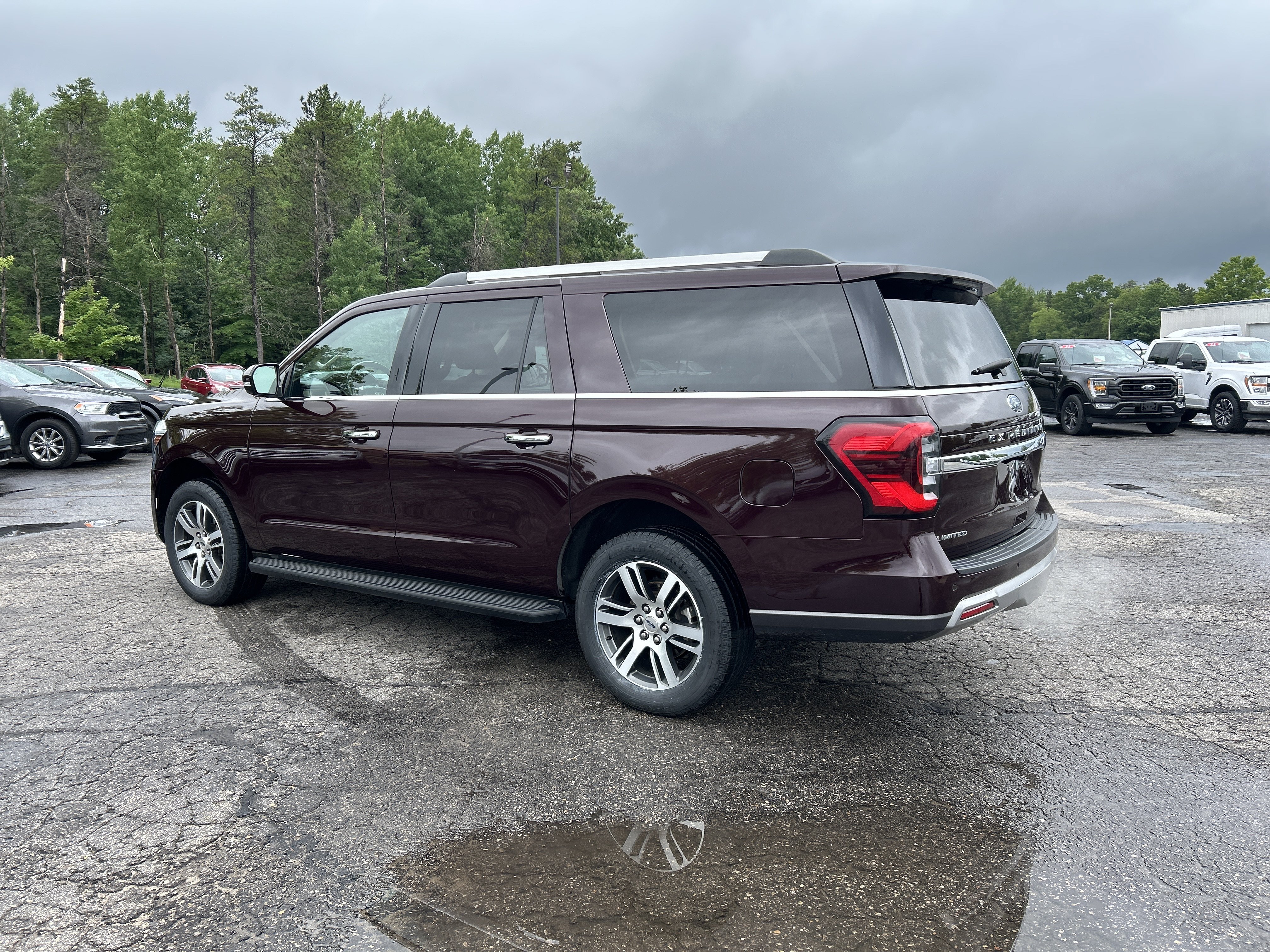Certified 2024 Ford Expedition Max Limited AWD/4WD image 4