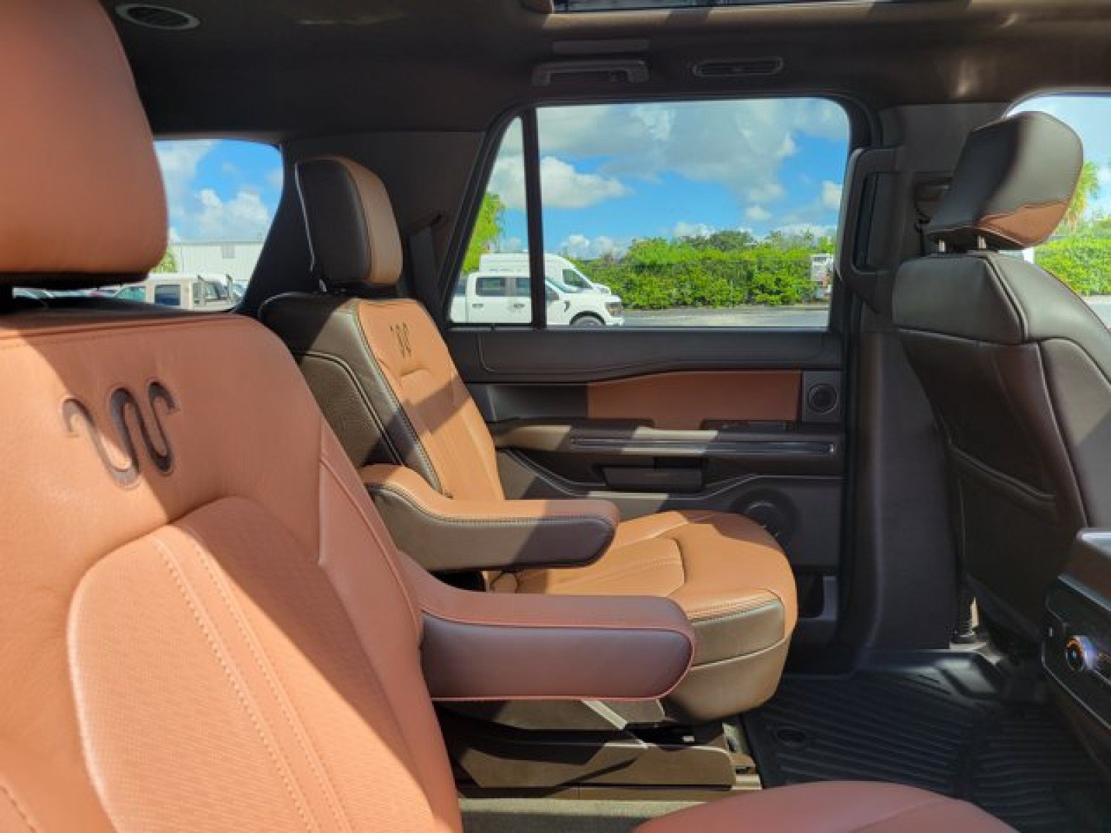 Certified 2024 Ford Expedition Max King Ranch AWD/4WD image 33