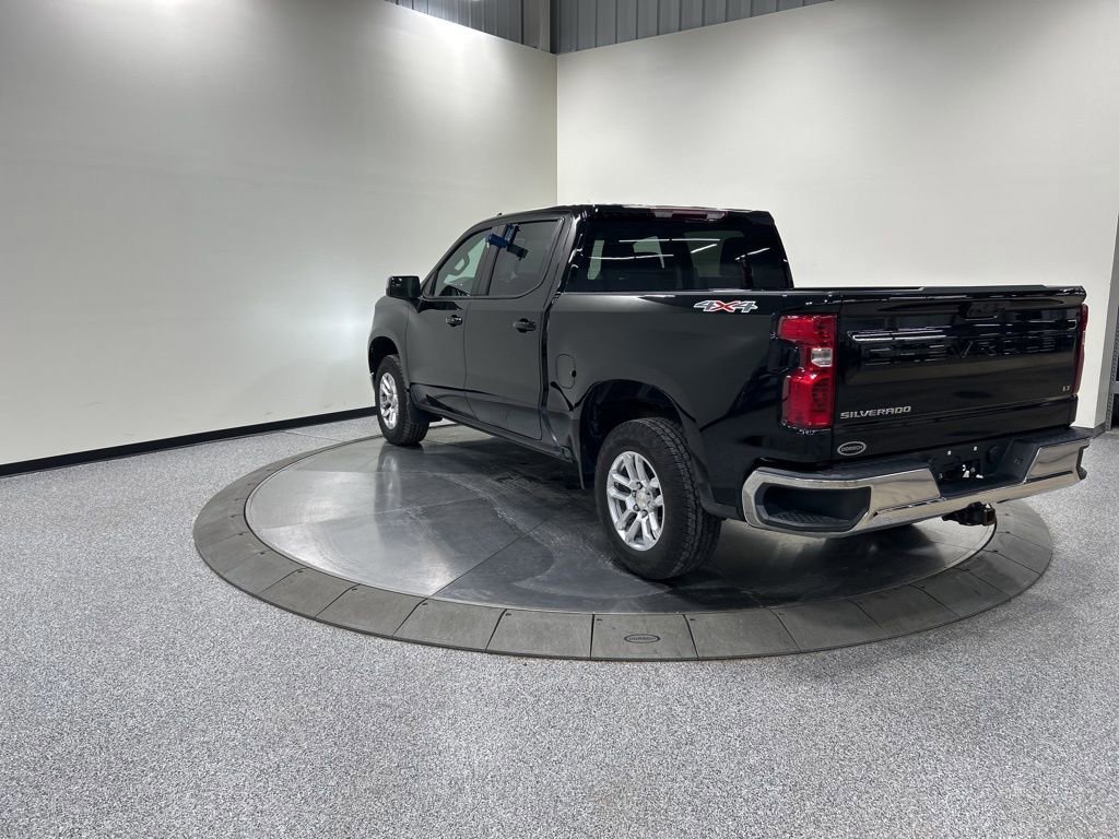 Used 2023 Chevrolet Silverado 1500 LT image 3