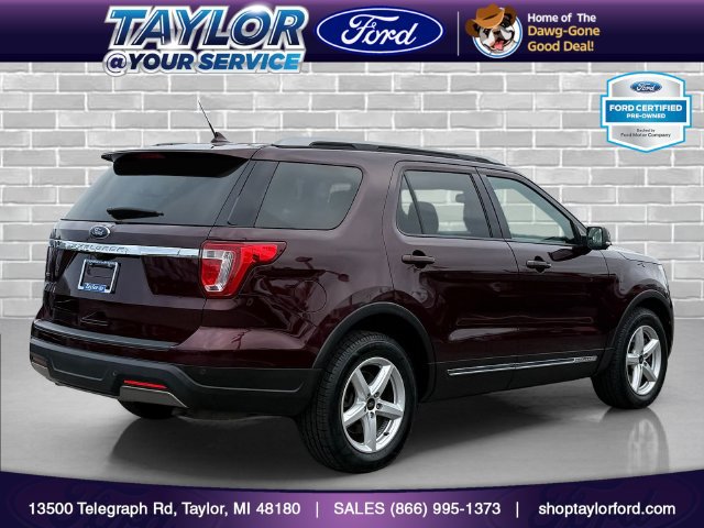 Certified 2019 Ford Explorer XLT w/ Equipment Group 202A FWD image 3