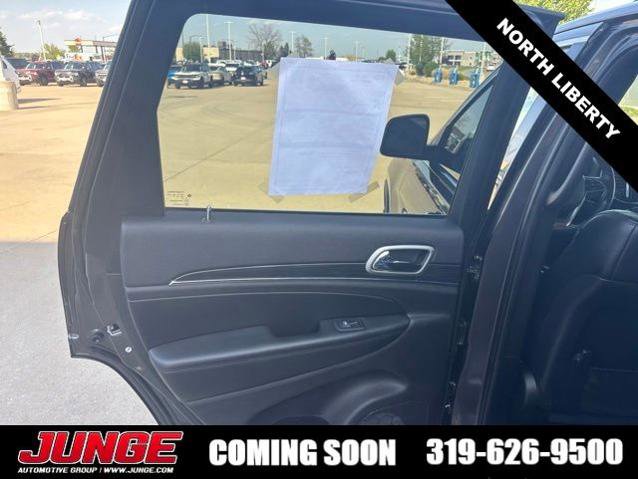 Used 2019 Jeep Grand Cherokee Limited AWD/4WD image 13