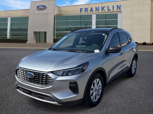 Certified 2023 Ford Escape Active w/ Tech Pack #1 FWD image 3