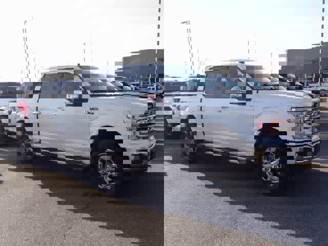 Certified 2019 Ford F150 Lariat w/ Equipment Group 502A Luxury image 4