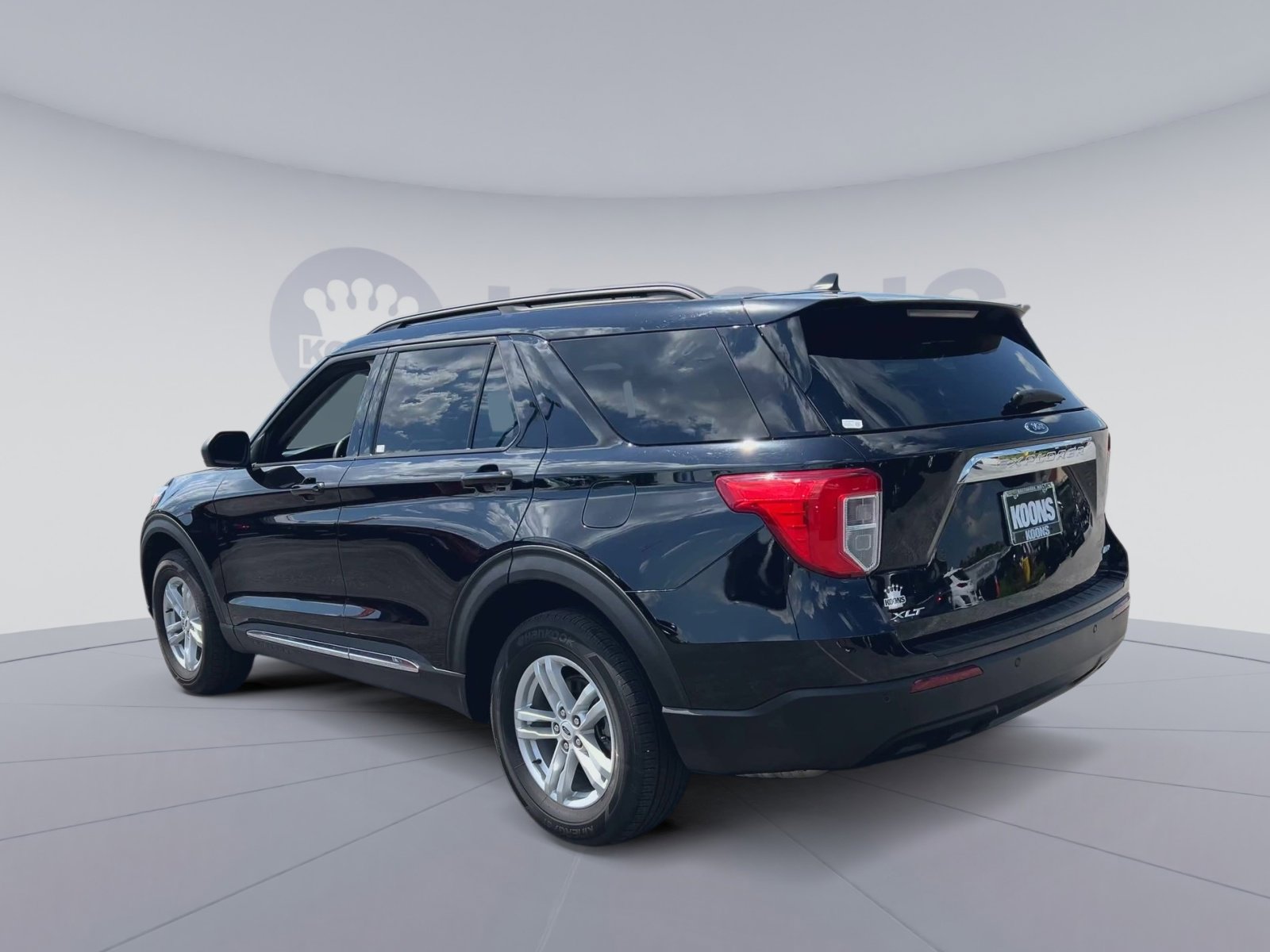 Certified 2023 Ford Explorer XLT AWD/4WD image 8