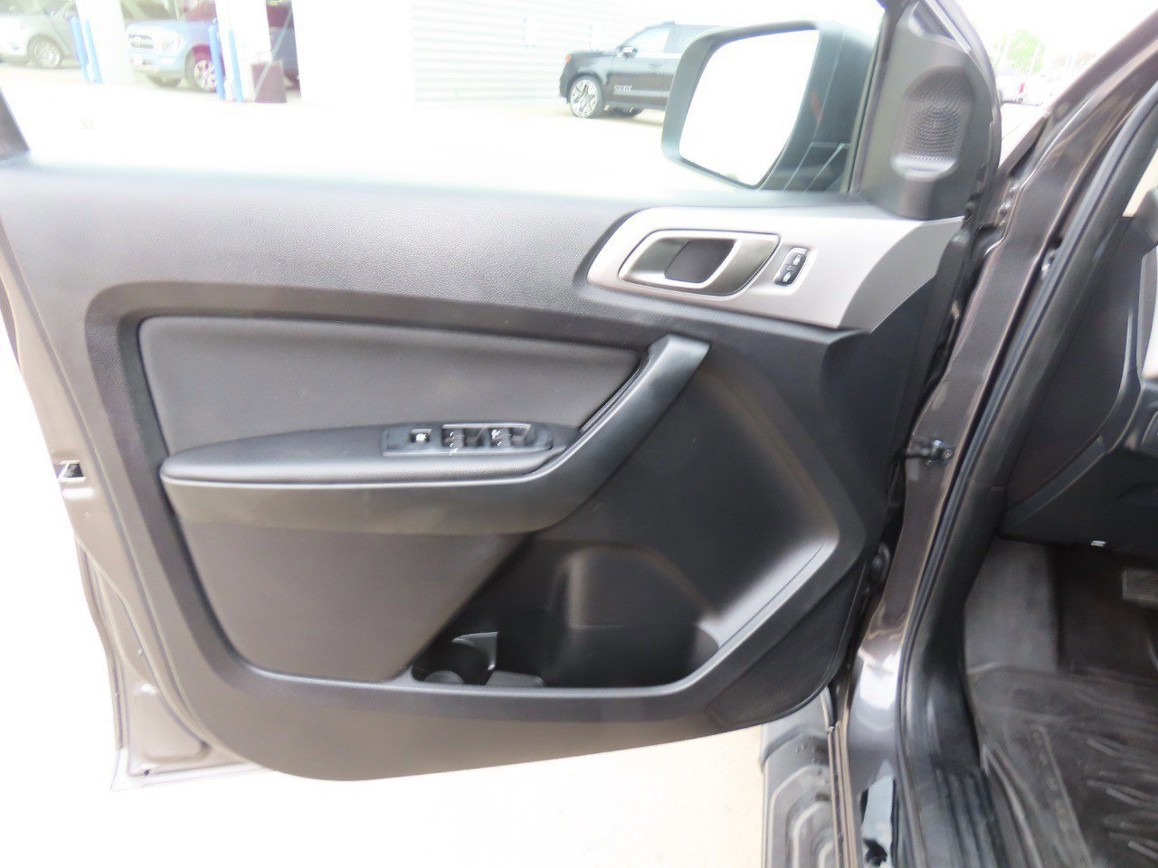 Certified 2019 Ford Ranger XLT w/ Black Appearance Package image 24