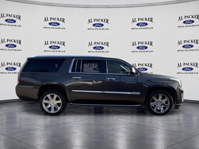 Used 2020 Cadillac Escalade ESV Luxury AWD/4WD image 7