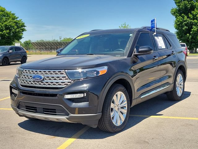 Certified 2022 Ford Explorer Limited w/ Equipment Group 301A AWD/4WD image 2