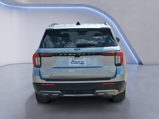 Certified 2025 Ford Explorer Active w/ Active Comfort Package AWD/4WD image 4