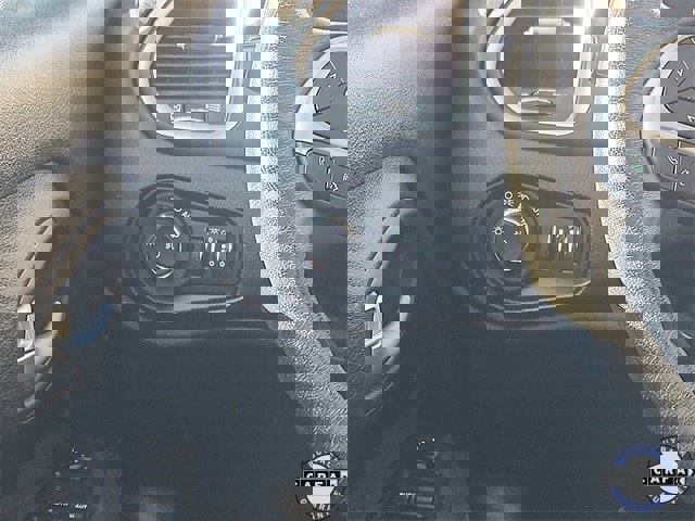 Used 2019 Jeep Renegade Latitude w/ Cold Weather Group image 12