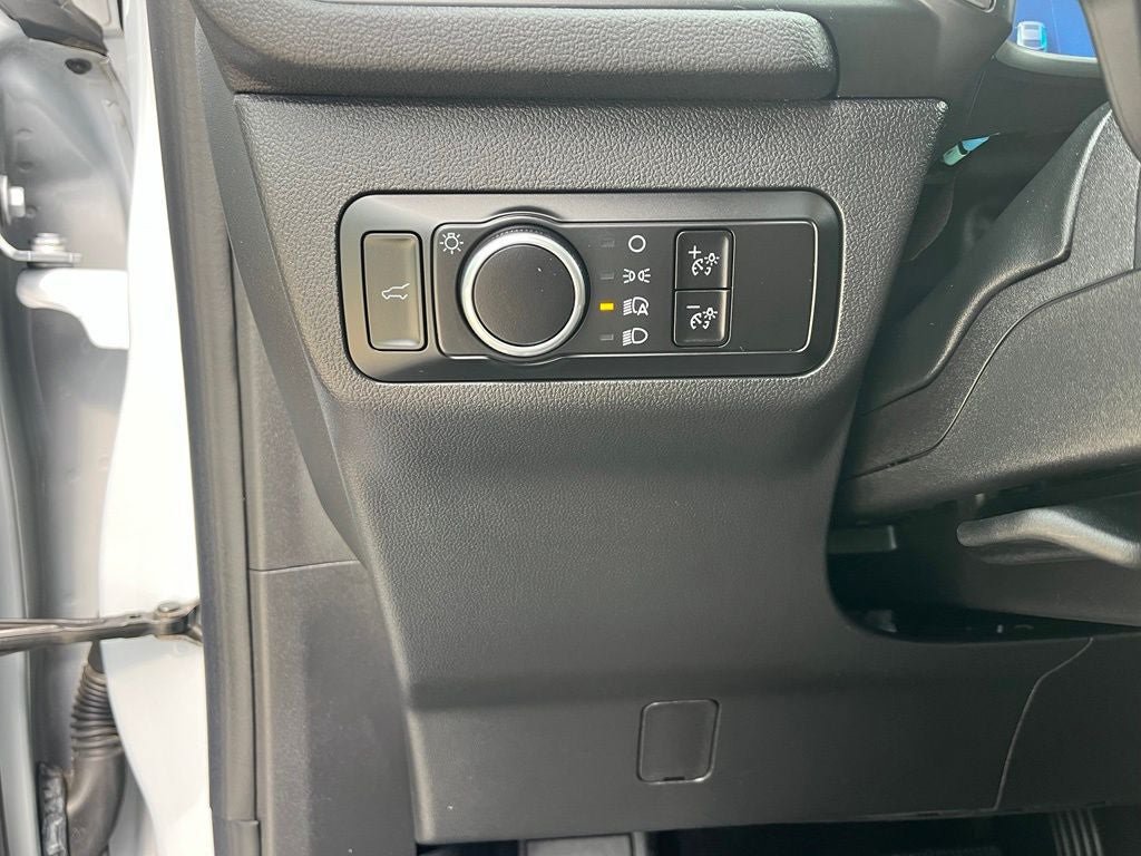 Certified 2025 Ford Escape Active w/ Cold Weather Package FWD image 37