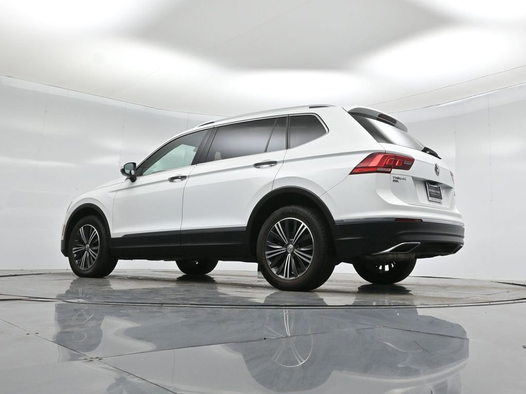 Used 2018 Volkswagen Tiguan SEL w/ 3rd Row Seat Package image 19