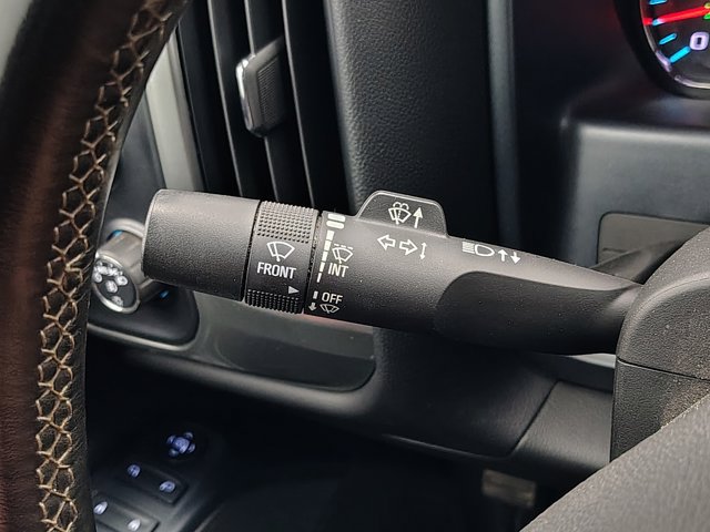 Used 2018 Chevrolet Silverado 1500 LT w/ All Star Edition AWD/4WD image 33