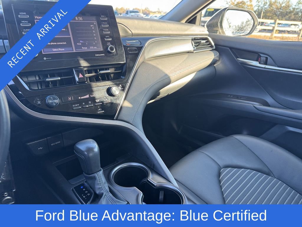 Used 2024 Toyota Camry SE image 29