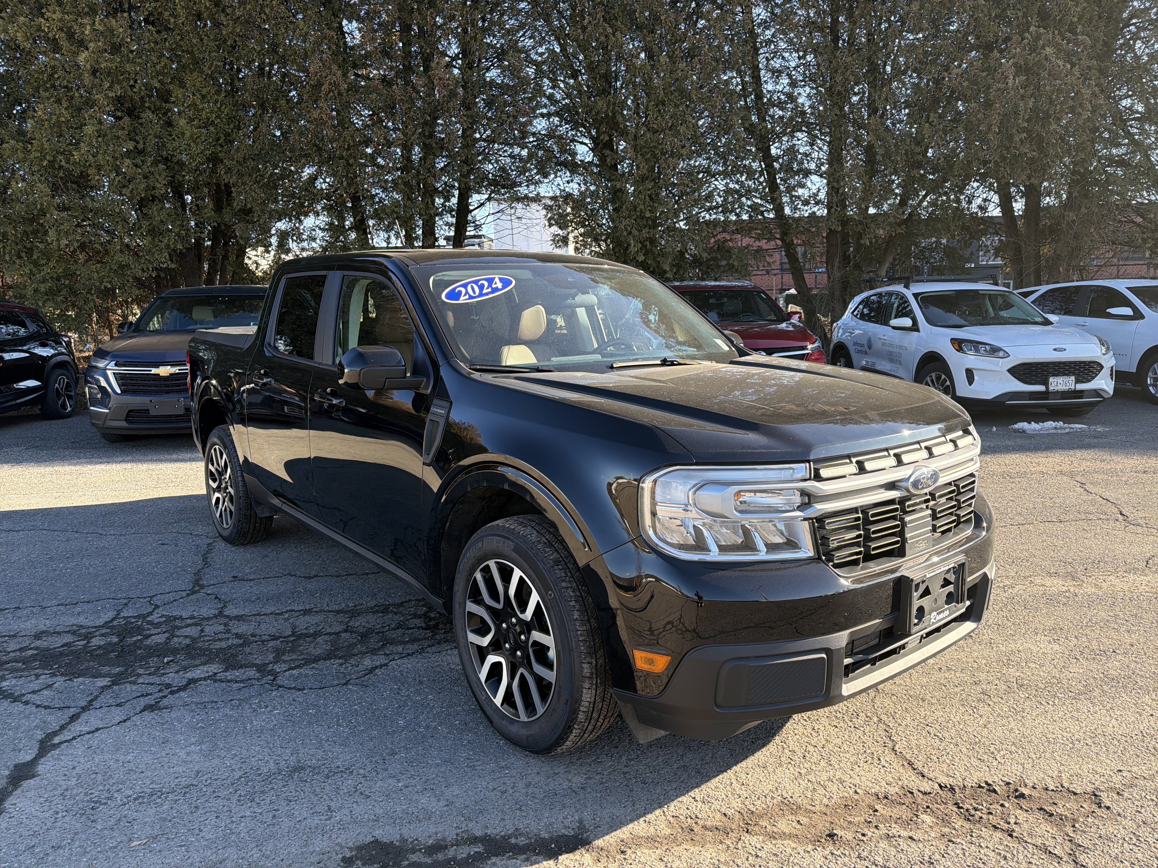 Certified 2024 Ford Maverick Lariat image 3