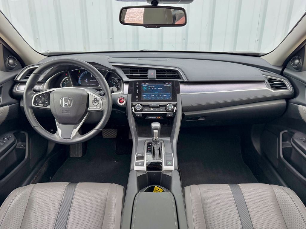 Used 2018 Honda Civic Touring image 32