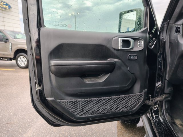 Used 2019 Jeep Wrangler Unlimited Sport S AWD/4WD image 10
