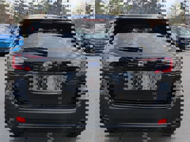 Used 2023 Subaru Outback Onyx Edition image 5