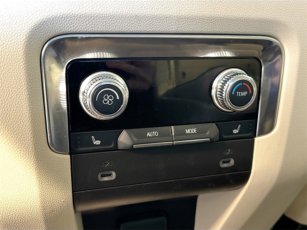 Used 2021 GMC Yukon Denali image 21