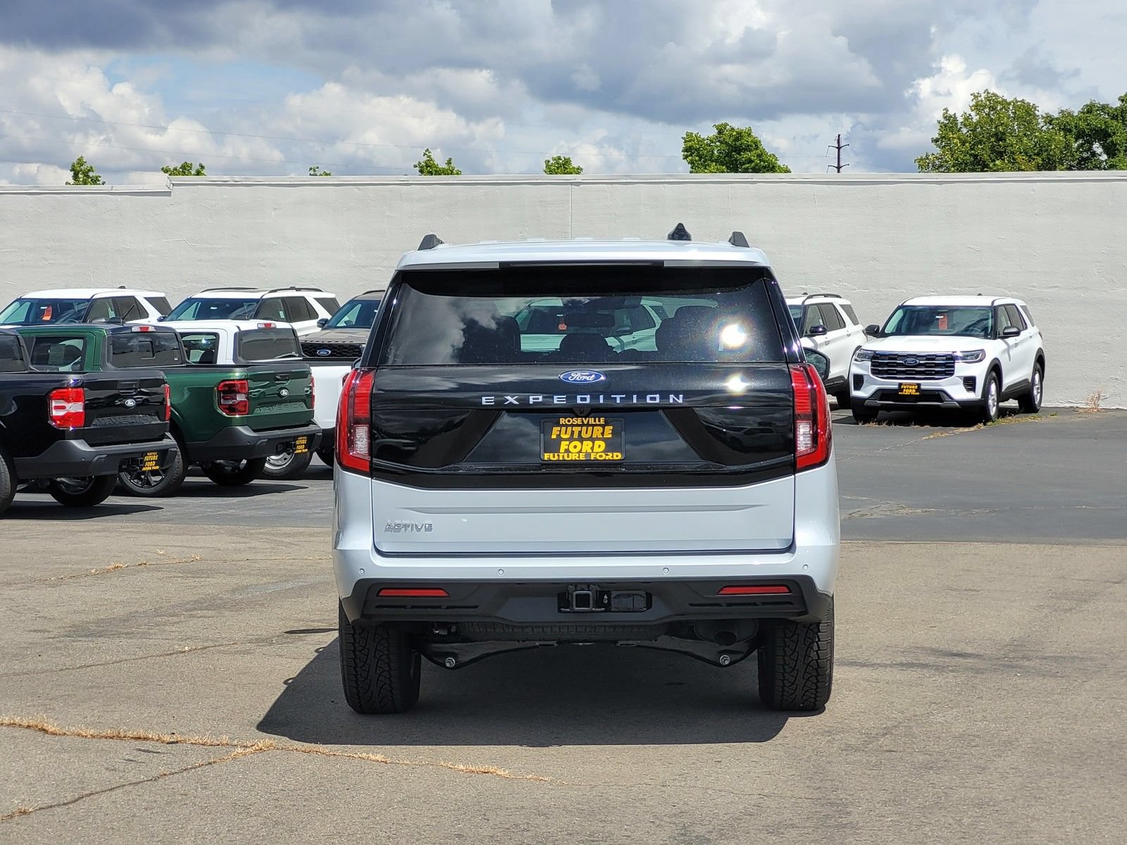 Certified 2026 Ford Expedition Active AWD/4WD image 5