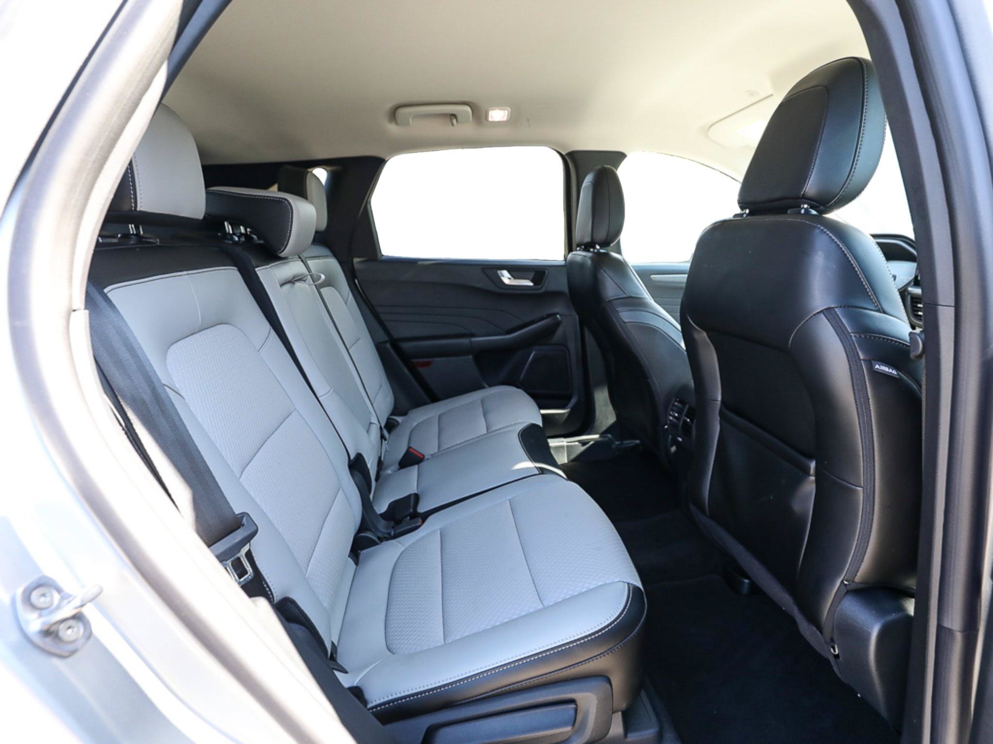 Certified 2024 Ford Escape SE FWD image 23