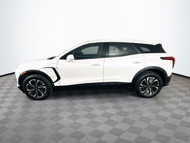 Used 2024 Chevrolet Blazer EV LT AWD/4WD image 8