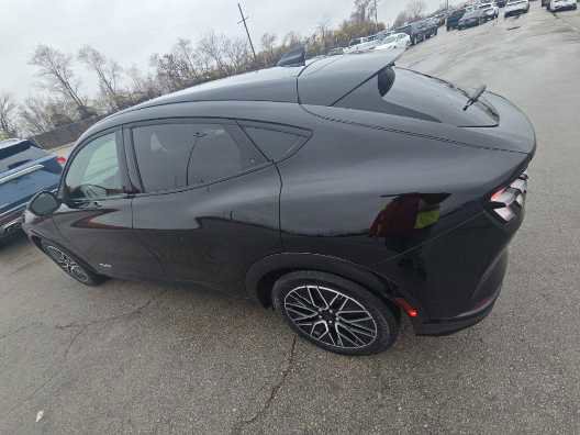 Certified 2024 Ford Mustang Mach-E Premium image 2