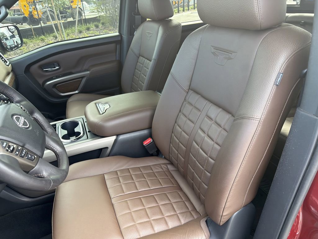 Used 2024 Nissan Titan Platinum Reserve w/ Moonroof Package AWD/4WD image 17