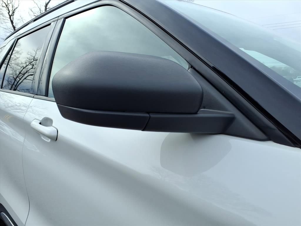 Certified 2020 Ford Explorer XLT image 7