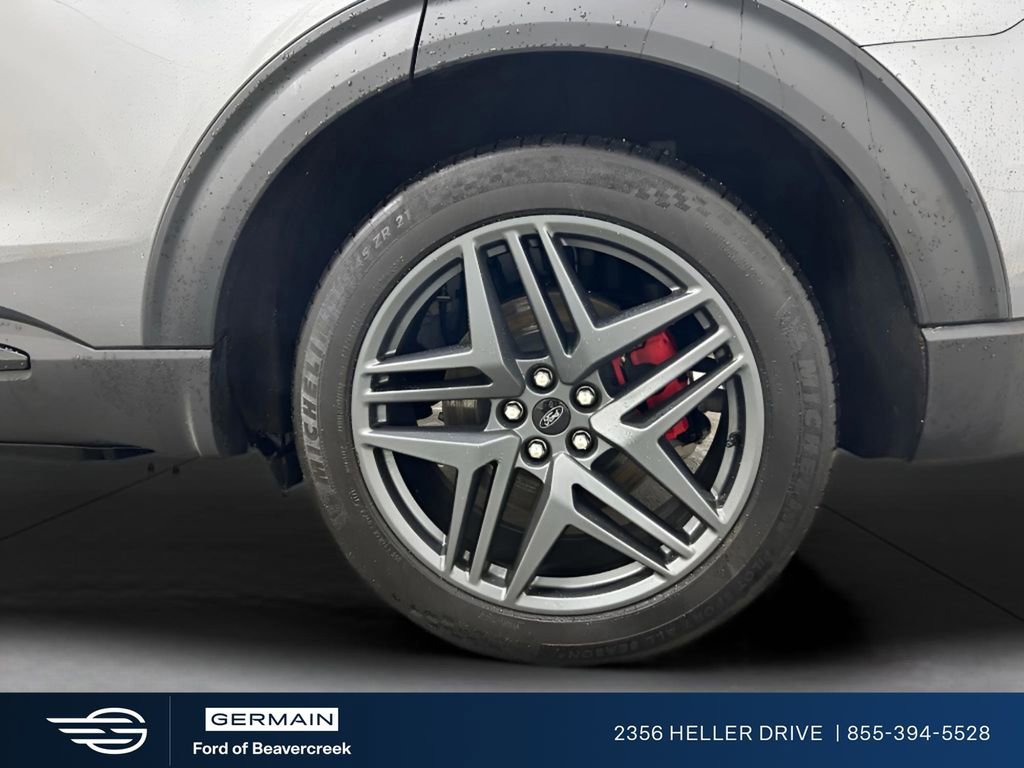 Certified 2025 Ford Explorer ST image 29