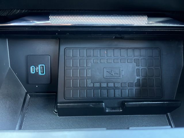 Certified 2022 Ford F150 Platinum w/ Equipment Group 701A High image 36