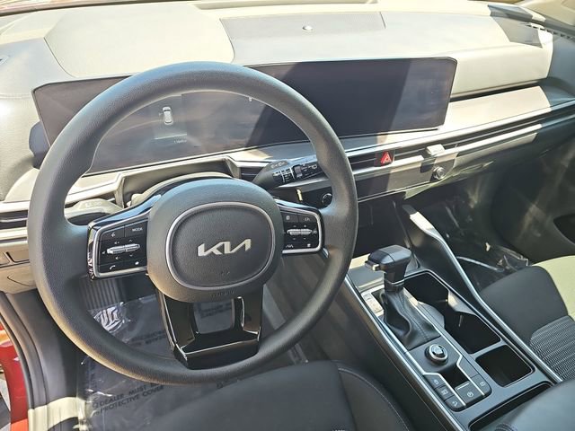 Used 2025 Kia Sorento LX FWD image 16