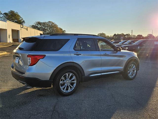 Certified 2023 Ford Explorer XLT w/ Equipment Group 202A image 5