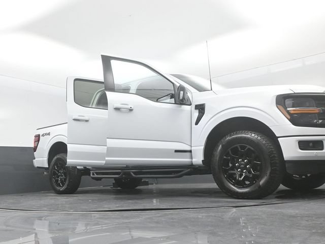 Certified 2025 Ford F150 XLT w/ Equipment Group 302A MID AWD/4WD image 29