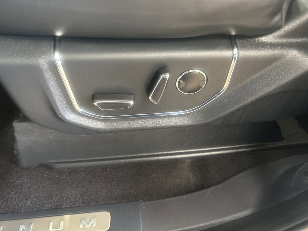 Certified 2022 Ford Expedition Max Platinum image 13