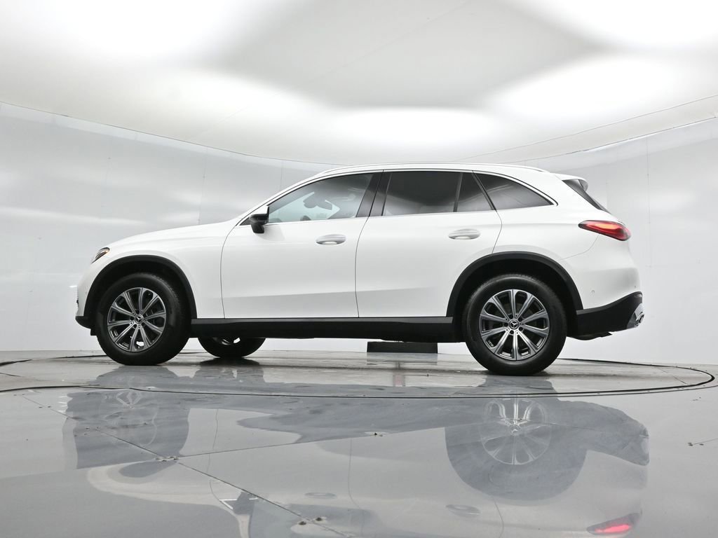 Used 2024 Mercedes-Benz GLC 300 GLC 300 image 24
