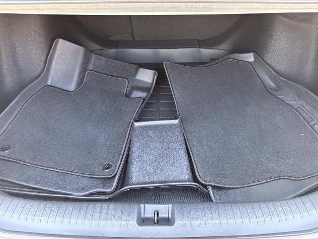 Used 2023 Honda Accord Touring image 8