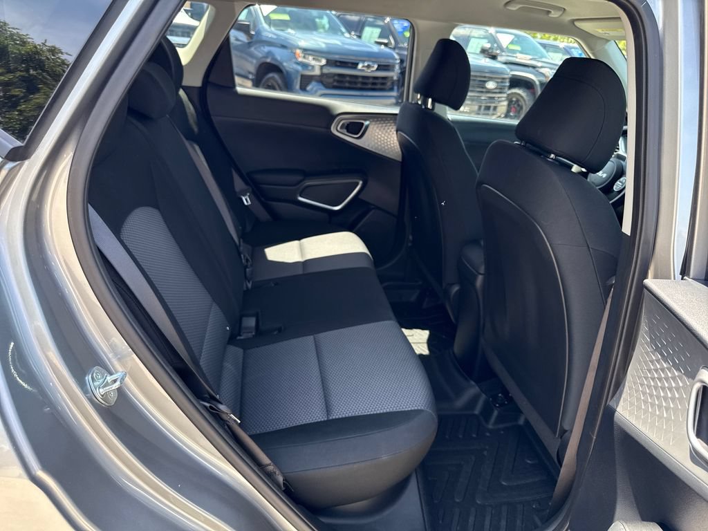Used 2023 Kia Soul LX FWD image 26