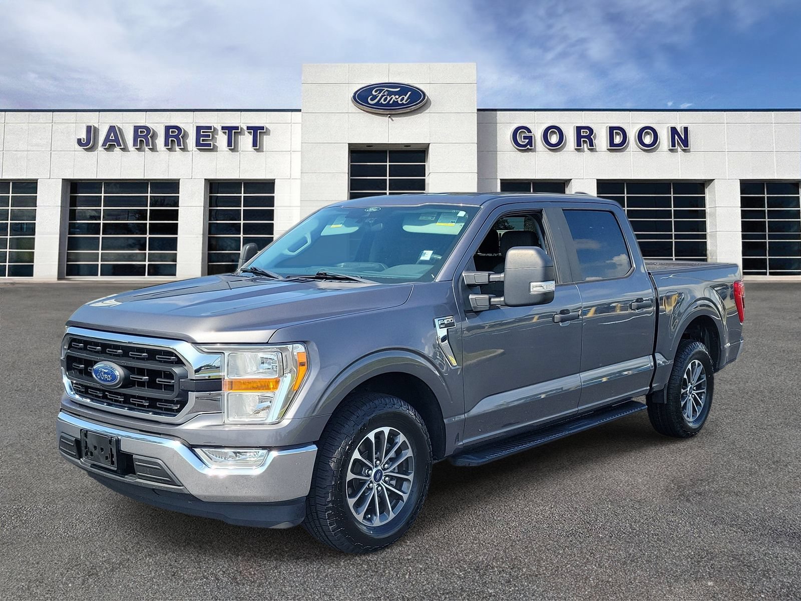 Certified 2021 Ford F150 XLT w/ Trailer Tow Package RWD image 2