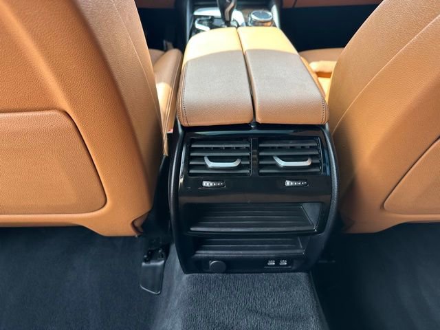 Used 2023 BMW 530e xDrive w/ Premium Package AWD/4WD image 17
