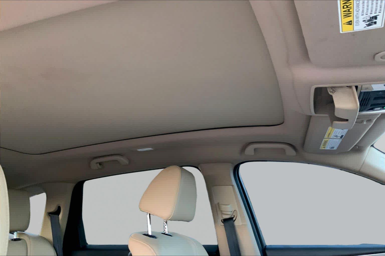 Used 2022 Acura MDX SH-AWD image 13