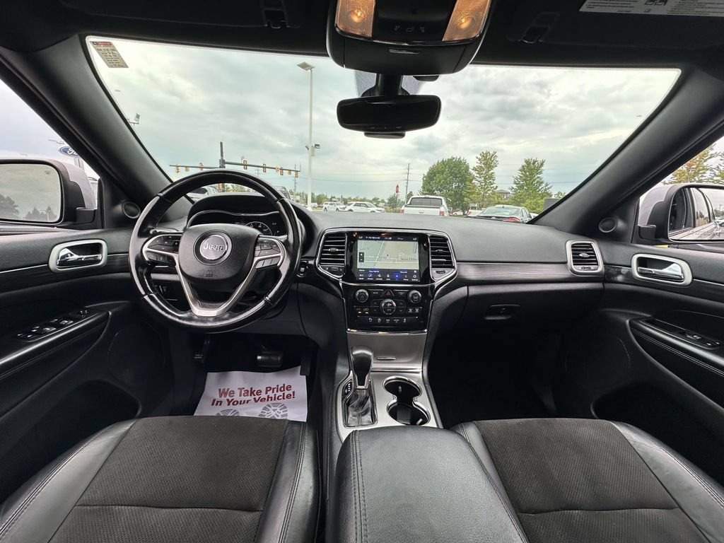 Used 2020 Jeep Grand Cherokee Altitude AWD/4WD image 14