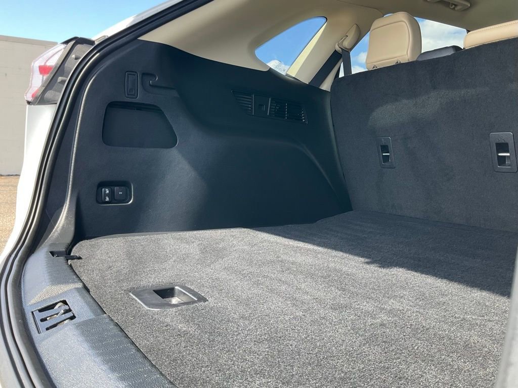 Certified 2024 Ford Edge SEL w/ Convenience Package image 29