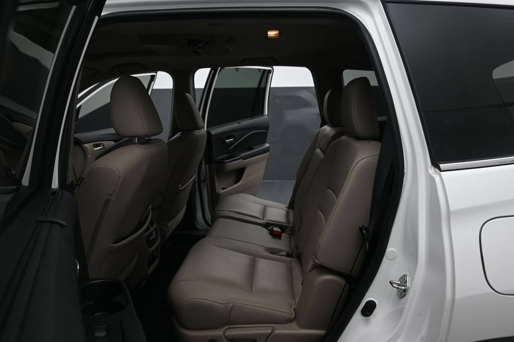 Used 2021 Honda Pilot Touring image 15