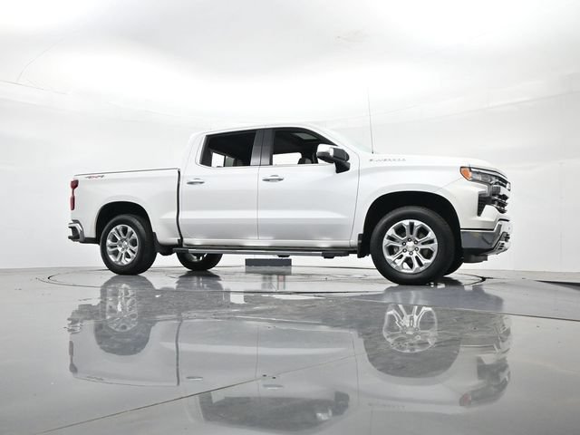 Used 2025 Chevrolet Silverado 1500 LTZ w/ LTZ Premium Package AWD/4WD image 35